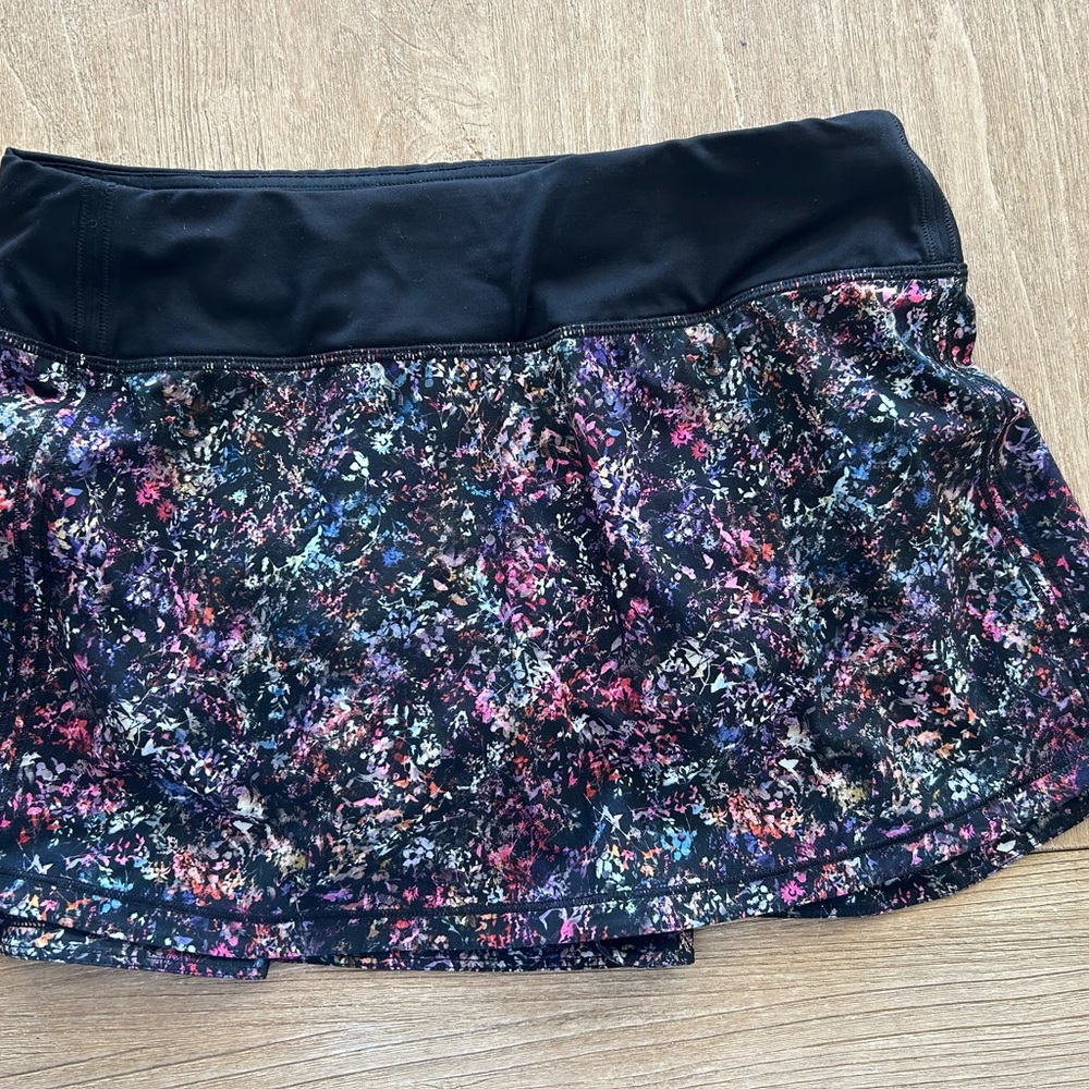 Lululemon Athletica Black Multi-Color Mini Skirt